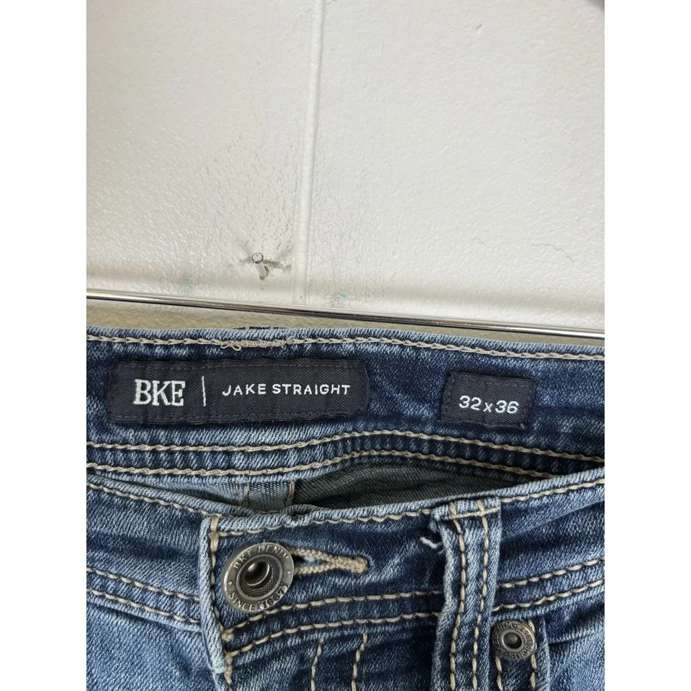 BKE Buckle Jeans Mens 32x34 Jake Straight Whiskered Jeans Stretch - READ